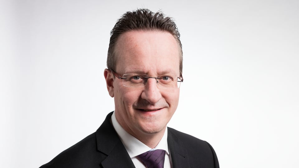 Il cusseglier dals chantus grischun Martin Schmid da la pld.