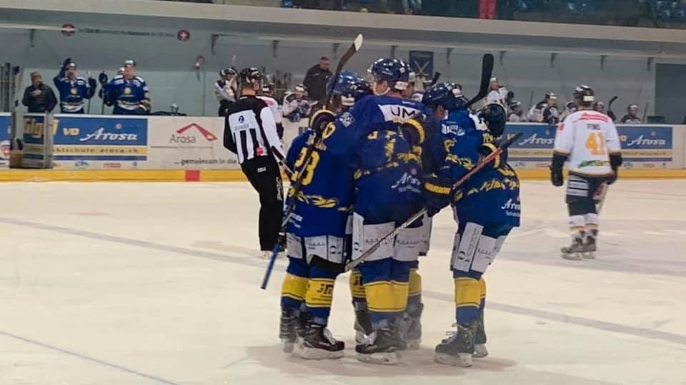 Ils giugaders d'Arosa sa legran sur da lur victoria