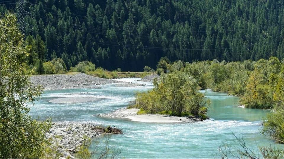 Flum, aua cun natira