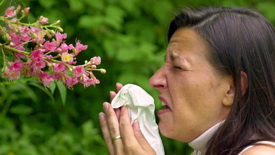 Ina dunna starnida en il fazielet
