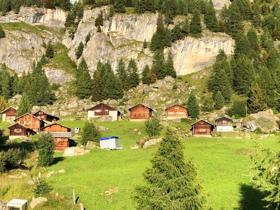 10 chamonas d'acla sin in prau, davos tschainghelt