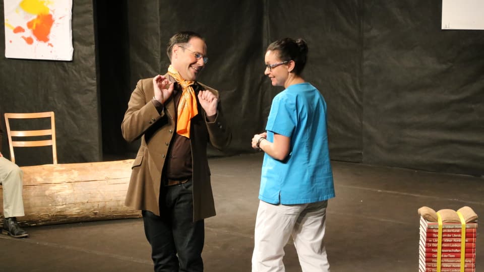 Scena ord dal teater "La lingia blaua"