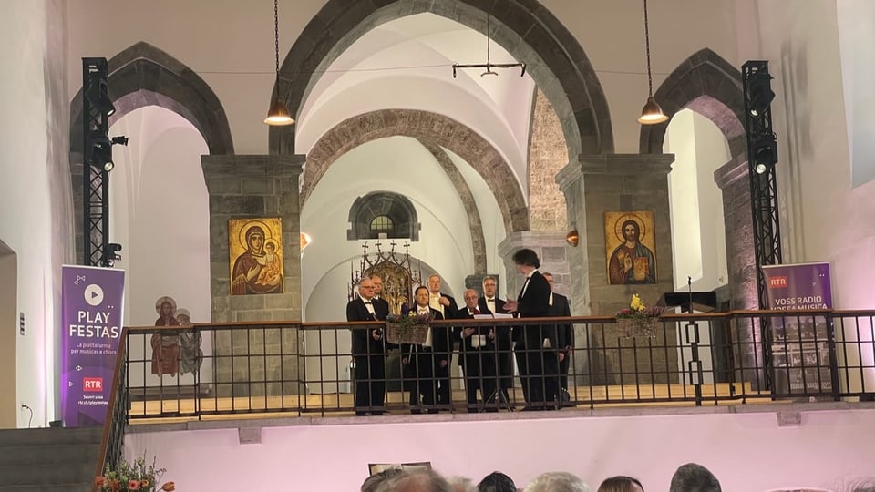 Ein Männerchor-Quartett singt am schweizerischen Chorwettbewerb