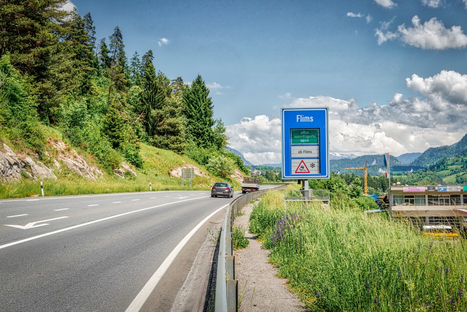 Das bisherige mechanische Wechselverkehrszeichen in Ilanz.
