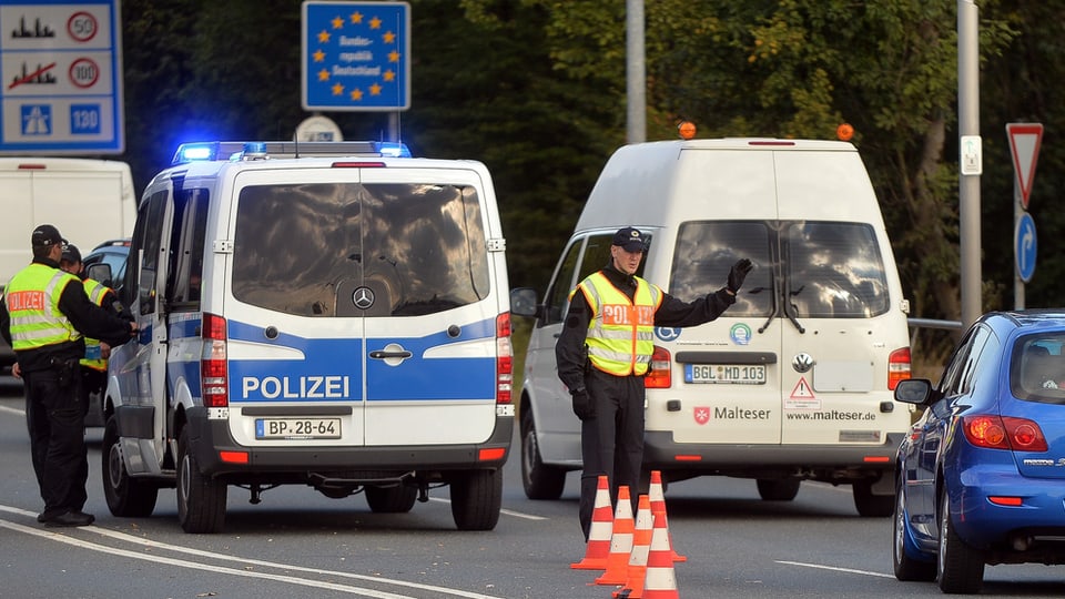 Controllas da cunfin tranter Germania ed Austria.