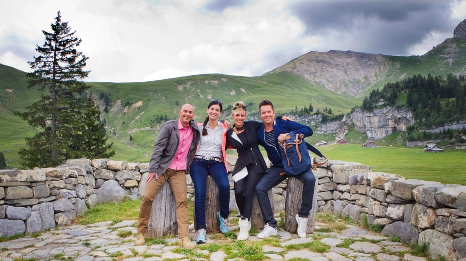 Fotografia (da san.): Jean-Marc Richard, Maria Victoria Haas, Clarissa Tami e Sven Epiney