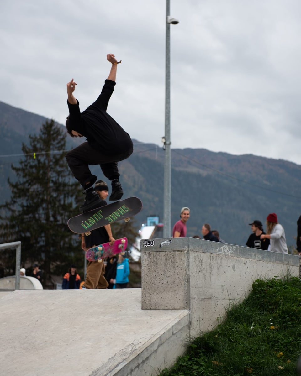 Skateboarder