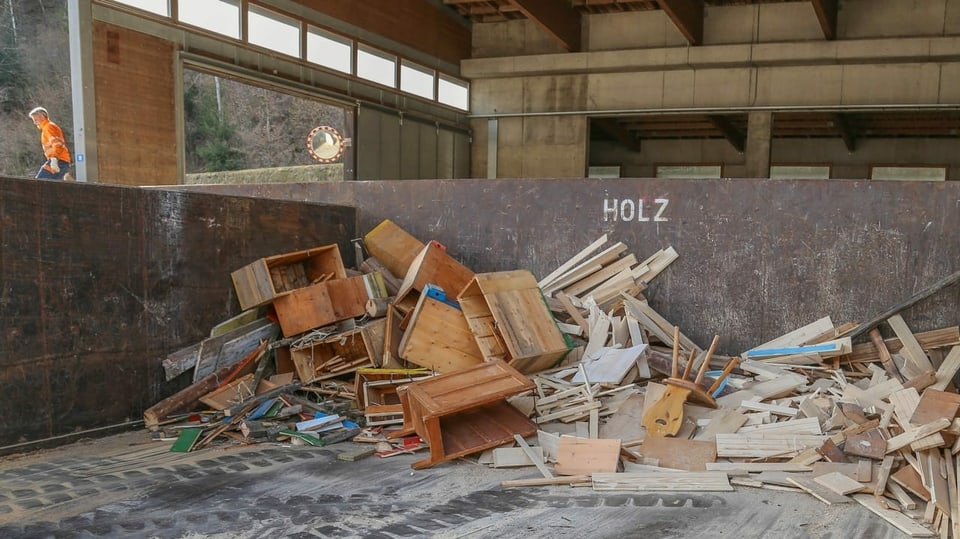 Recicladi a Rueun.