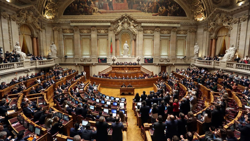 Vista en il parlament portugais. 