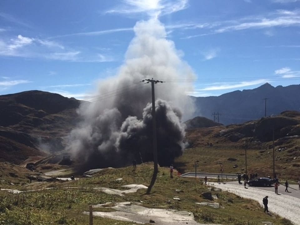 Il Super Puma è crudà giu enturn las 12:00 en la vischinanza da l'ospizi dal Gottard.