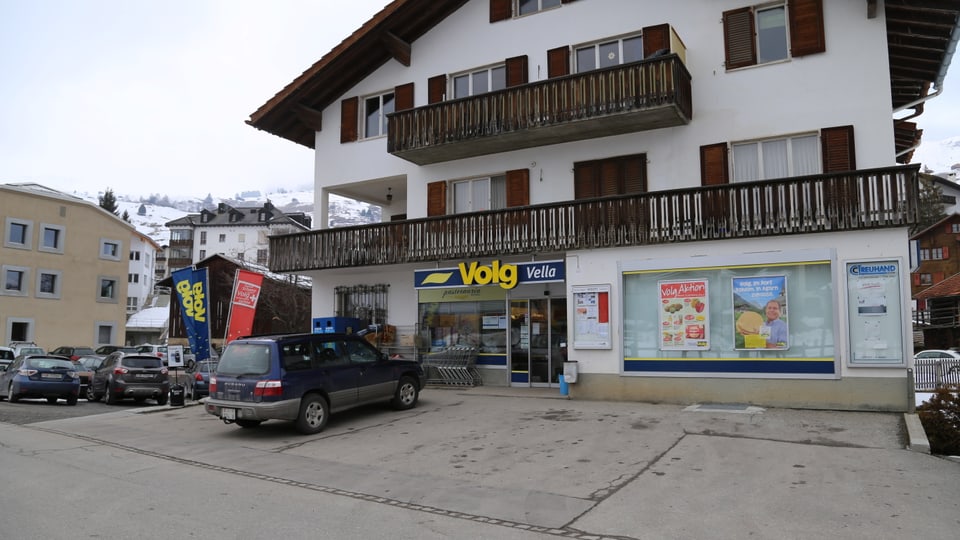 Il Volg a Vella, in dals 3 negozis administrai da la ViVal Lumnezia.