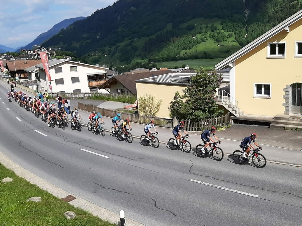 Il tour de Suisse a Mustér. 