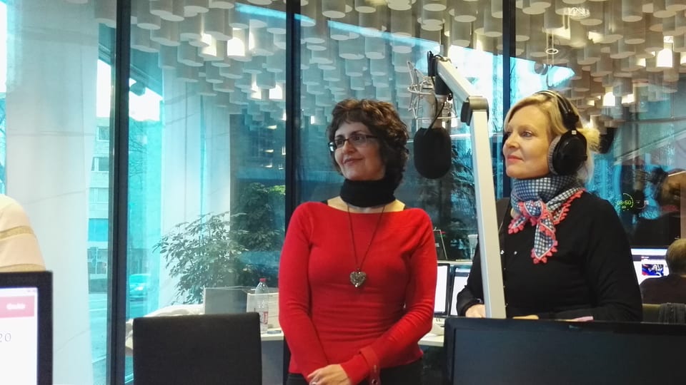 bettina secchi e romana costa spetgond en il studio