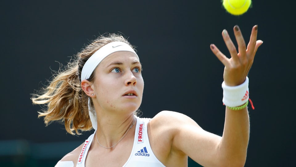 La giugadra da tennis svizra Stefanie Vögele durant in turnier