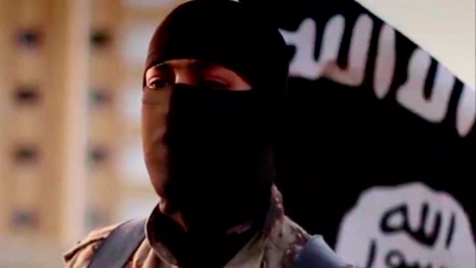In cumbattant da la gruppa da terrur Stadi islamic.