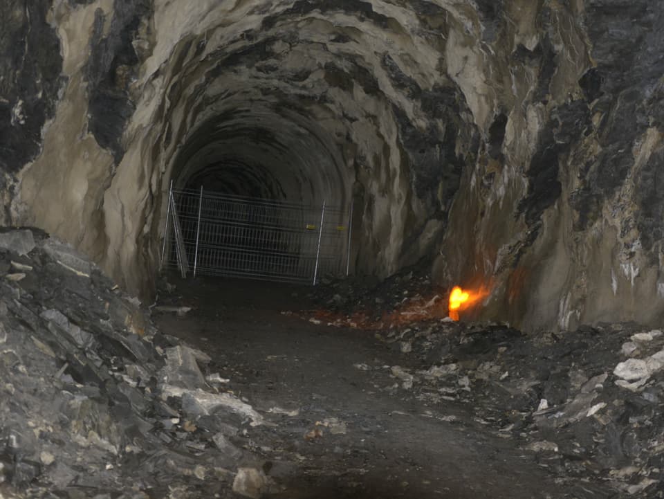 Il tunnel vegl en Val Stussavgia nua che Ester Vonplon lavura cun sias fotografias. 