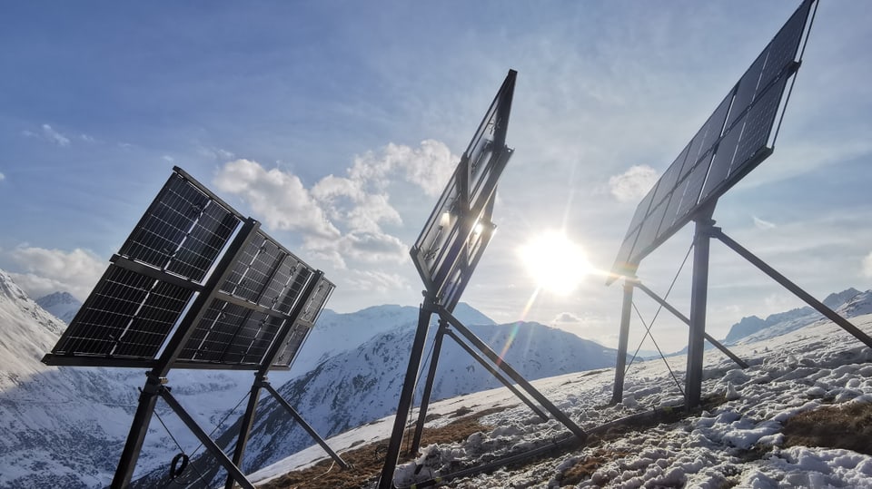 Solaranlage der Energia Alpina in Sedrun