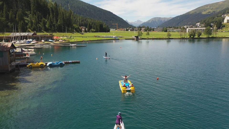 Lai da Tavau, pedalos e stand up paddlers