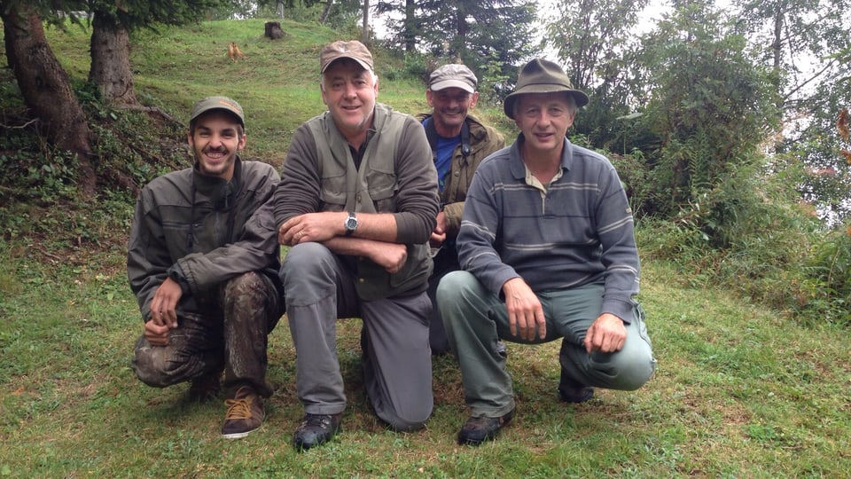 La gruppa da chatscha cun Martin Alig (sanestra), Venanzi Nay, Vitus Nay e Sep Antoni Nay (davos).