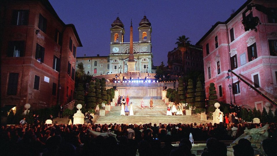 la stgala enconuschenta durant ina show da moda. 