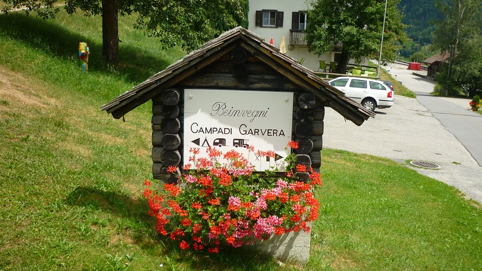 La tabla da bainvegni.