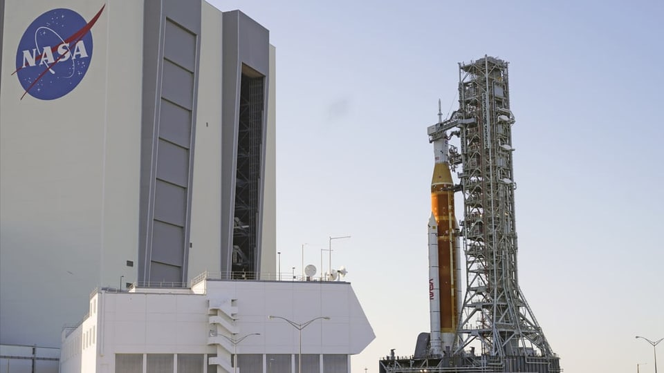 Bajetg da la NASA sanester, dretg la racheta Artemis