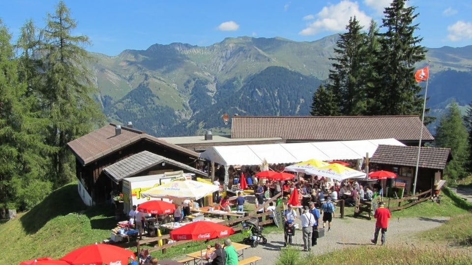 Atmosfera a Furgglis sur Tschiertschen In lieu en las muntognas