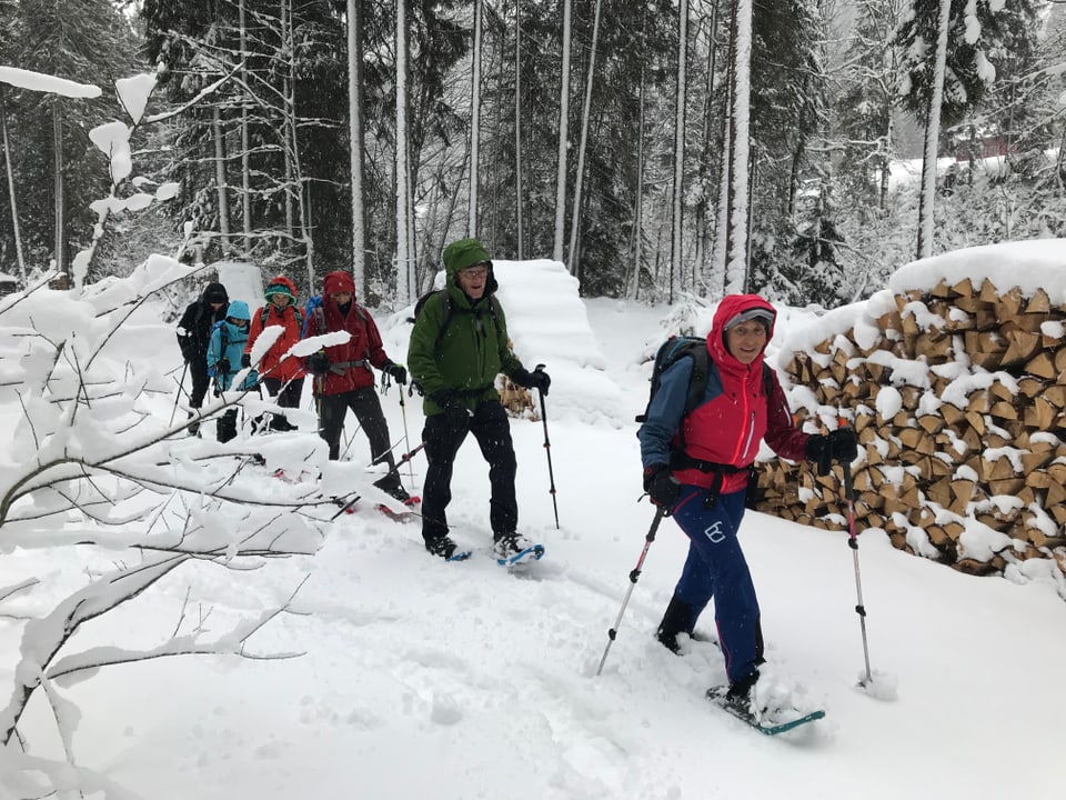 Mit ihrer Firma Conatur orgnisiert Marlena Furger Sali auch Schneeschuhwanderungen in der Schweiz.