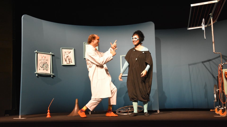 La maschina da fortuna Fotografia dal teater Sar Widerstand e sia maschina da furtüna