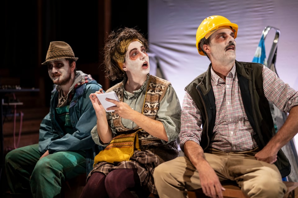 Theaterstück  «üna sbrinzla – üna grotesca otalpina» 