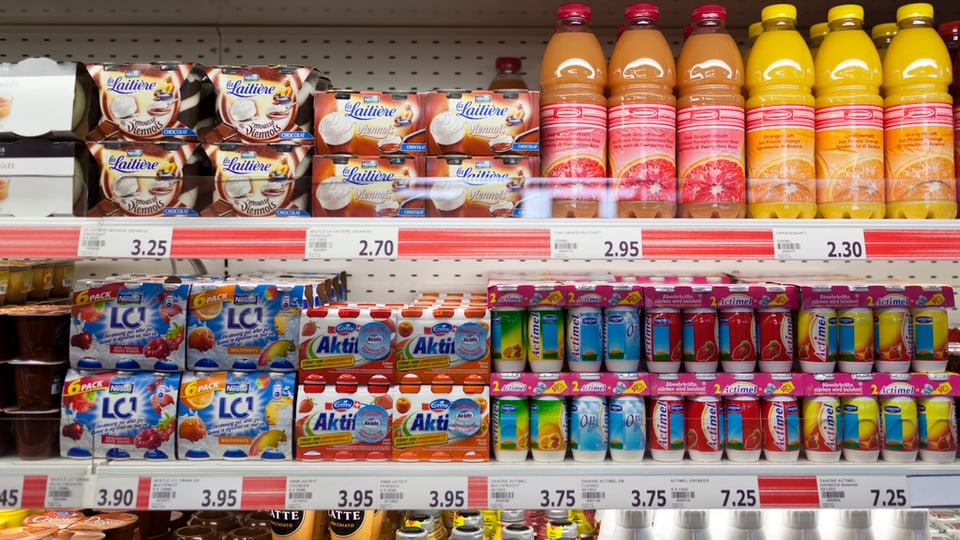 Ina curuna cun mangiativas en ina butia.
