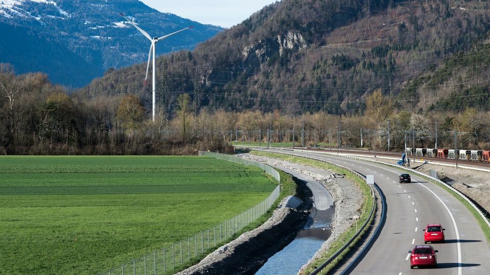 Autostrada tranter Cuira nord e Zezras