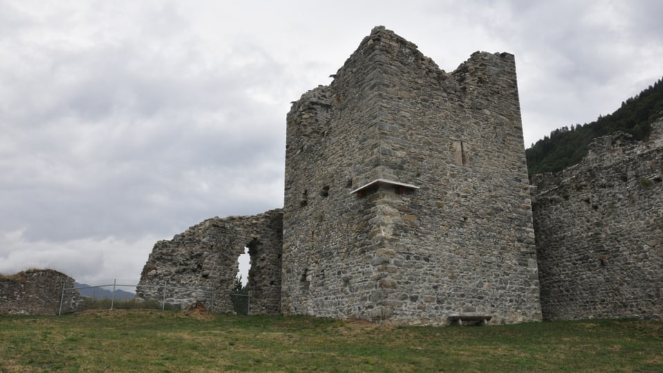 La ruina Castels è ina ruina dal 13avel tschientaner.