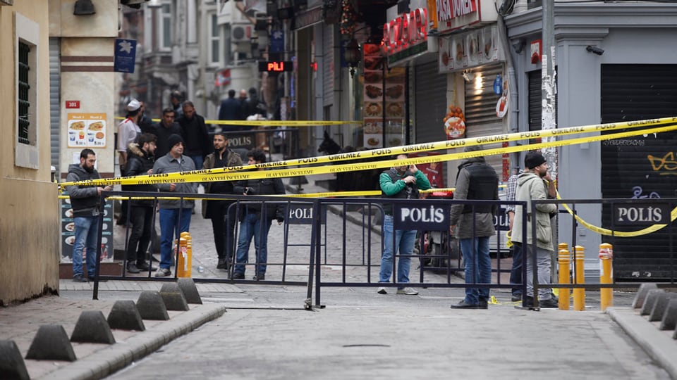 Ina pitschna via en il center dad Istanbul.