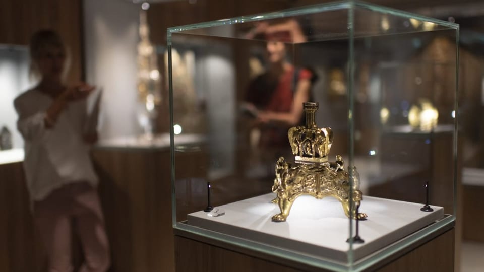 Artefact en il museum dal stgazi da la catedrala Cuira.