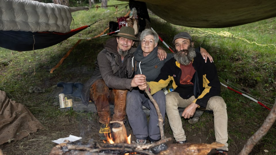  «Man ist nicht eingesperrt und muss keine Angst haben, dass etwas wegkommt». Stefan, Marianne und Andres.