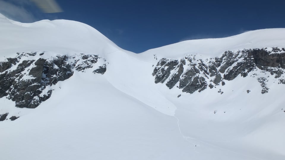 La lavina vid ina spunda dal Surenjoch.