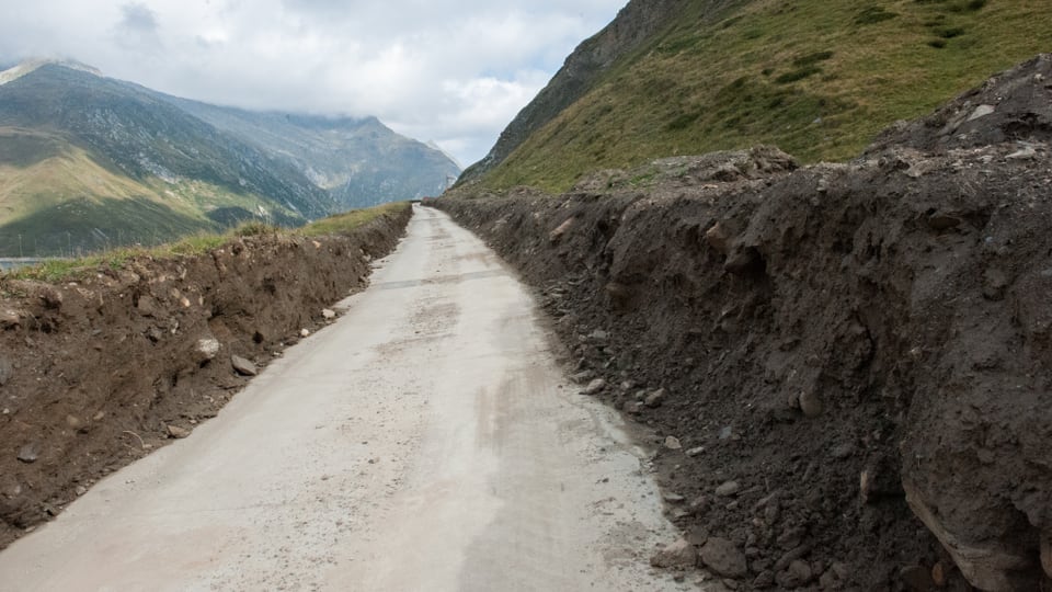 Var in meter terratsch cuvra la galaria. Ina part e gia vegnida prendida davent qua.