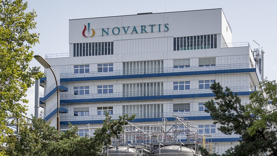In dals lieus da producziun da Novartis a Schweizerhalle.