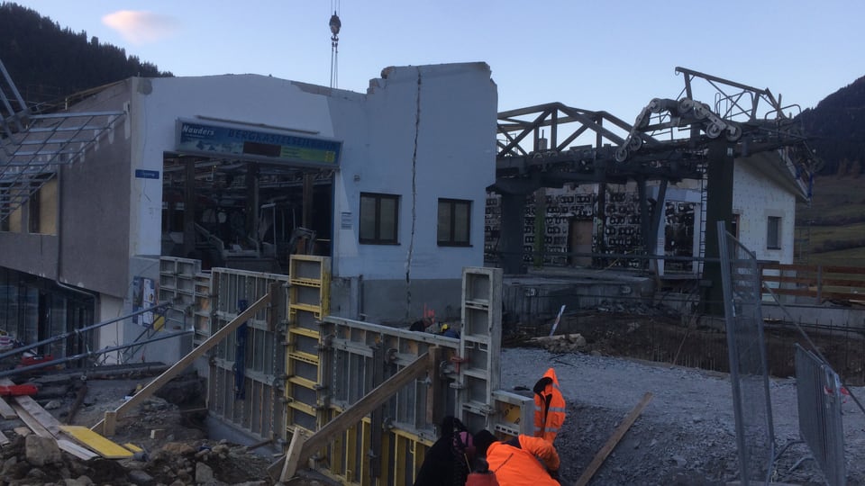 La staziun a val suenter l'incendi.