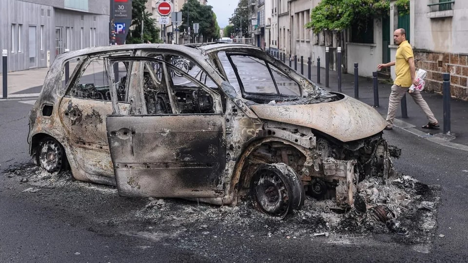 Auto abgebrannt