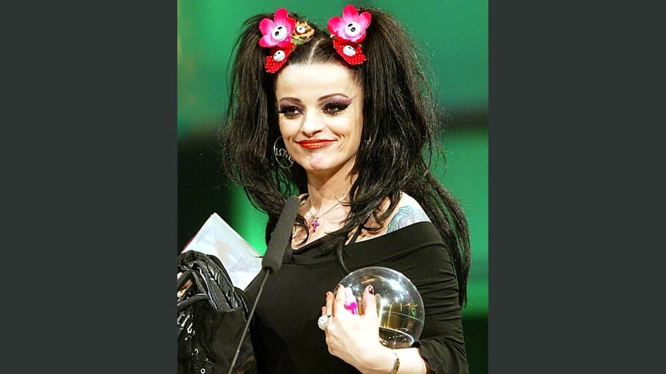 Purtret da Nina Hagen.