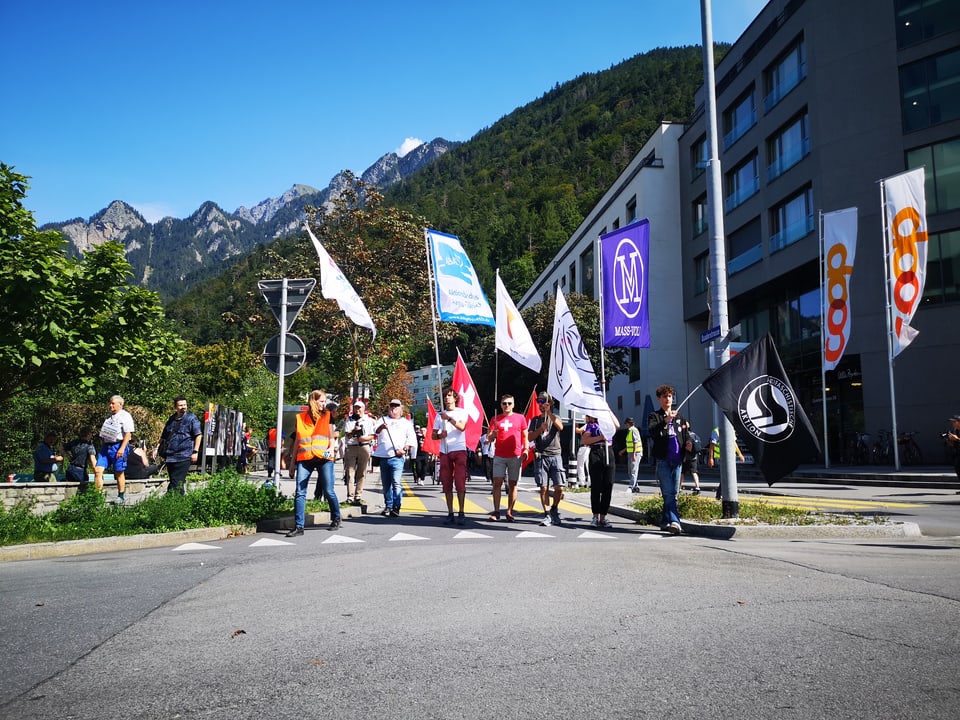 Diversas organisaziuns han sustegnì la protesta a Cuira. 