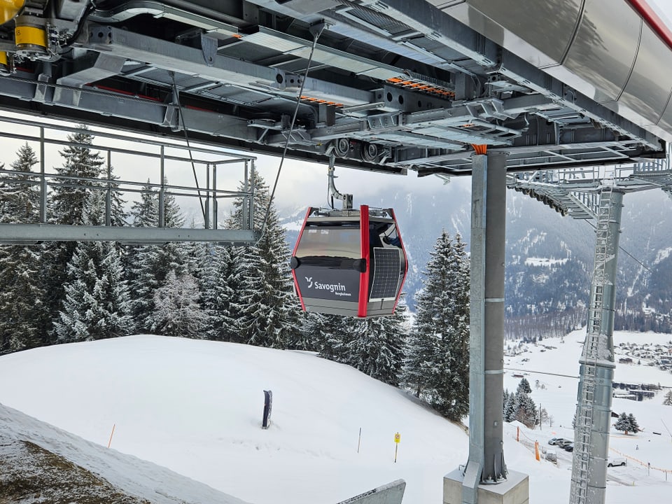 RTR-Gondel im Skigebiet der Bergbahnen Savognin