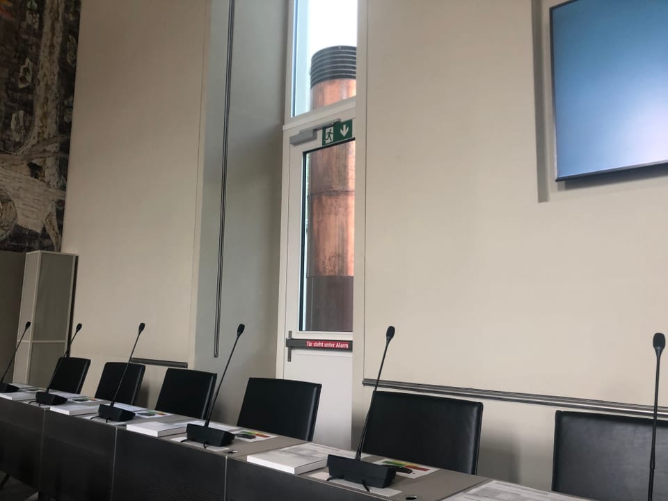 Neuer Notausgang im Saal des Grossen Rates.