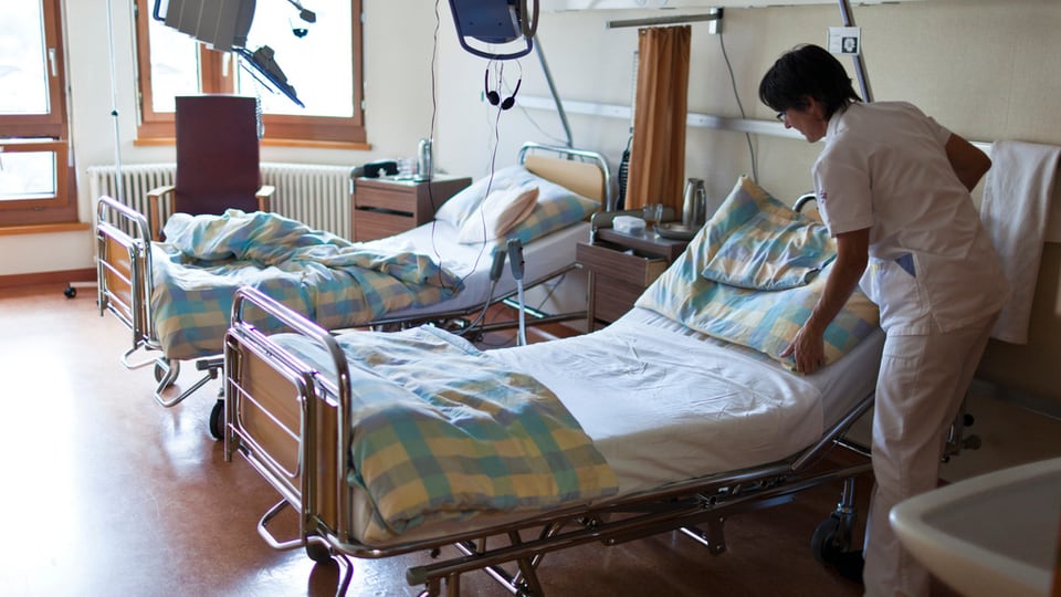 Tgirunza en il ospital da Glion.