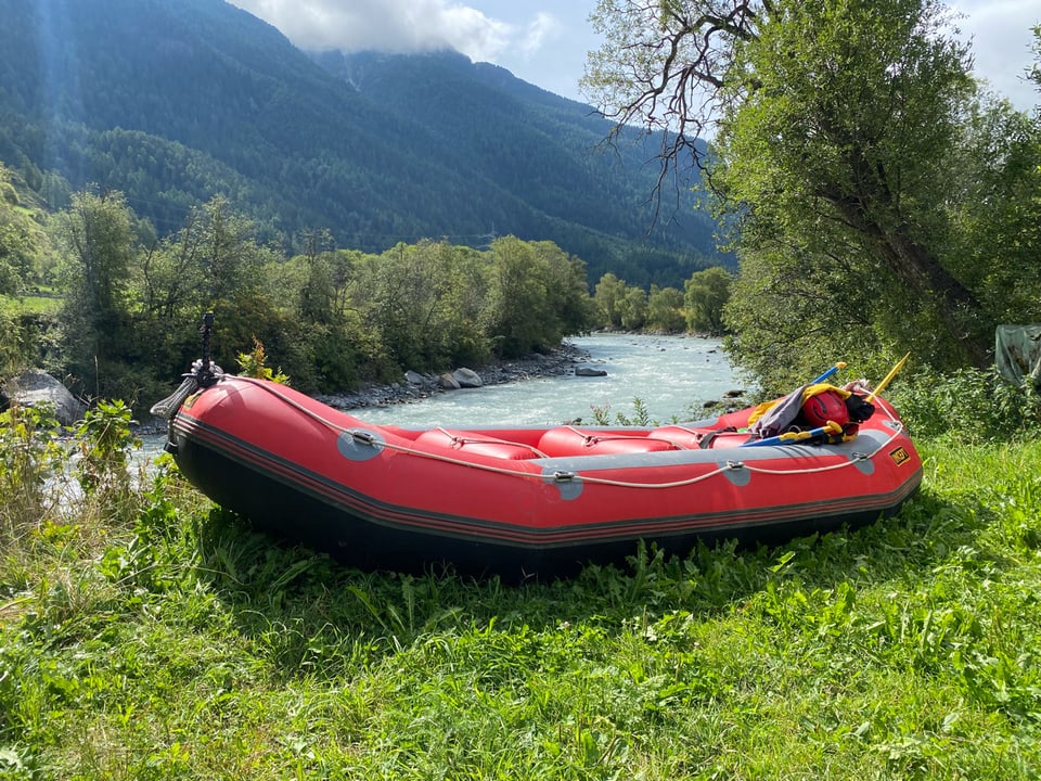 Foto d'in flum per far riverrafting