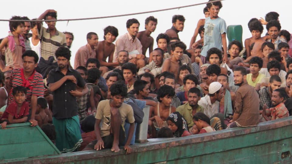 ina bartga plain fugitivs en la mar indonaisa