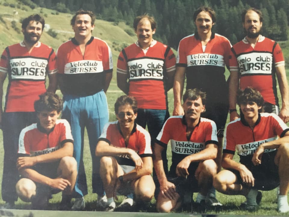 L'equipa Surgôt ch'era sa participada a l'emprim tuernier da ballape il 1984.