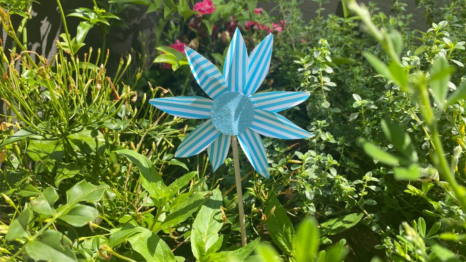 Blumen Papierblume Bastelanleitung Kinder